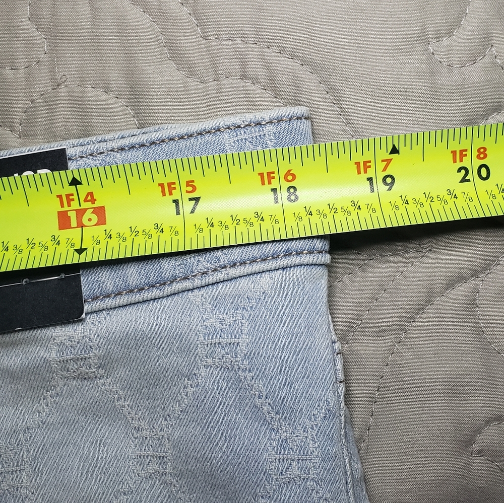 Express Modern Straight High Rise Patterned Jeans - Picture 3 of 8
